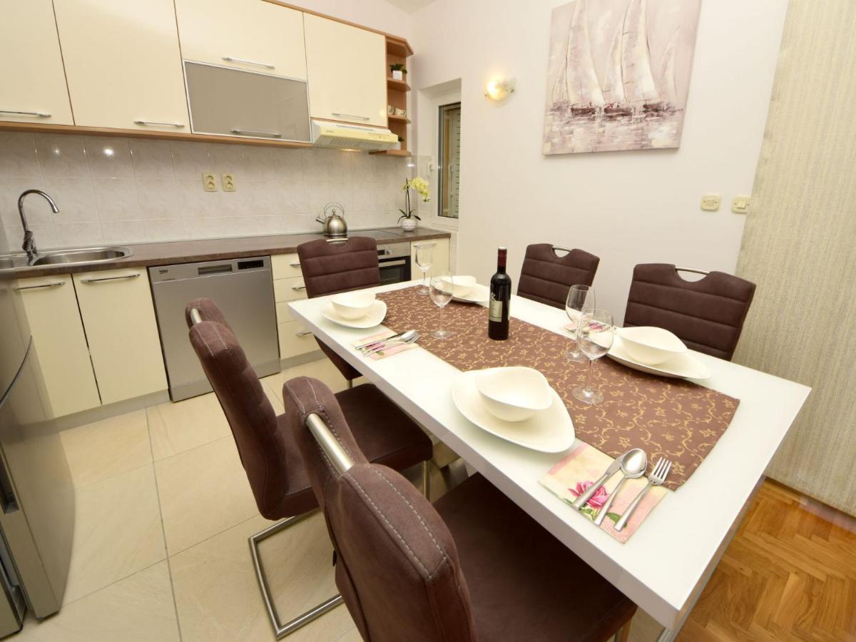 Apartment Mornar-2 By Interhome Трогир Экстерьер фото